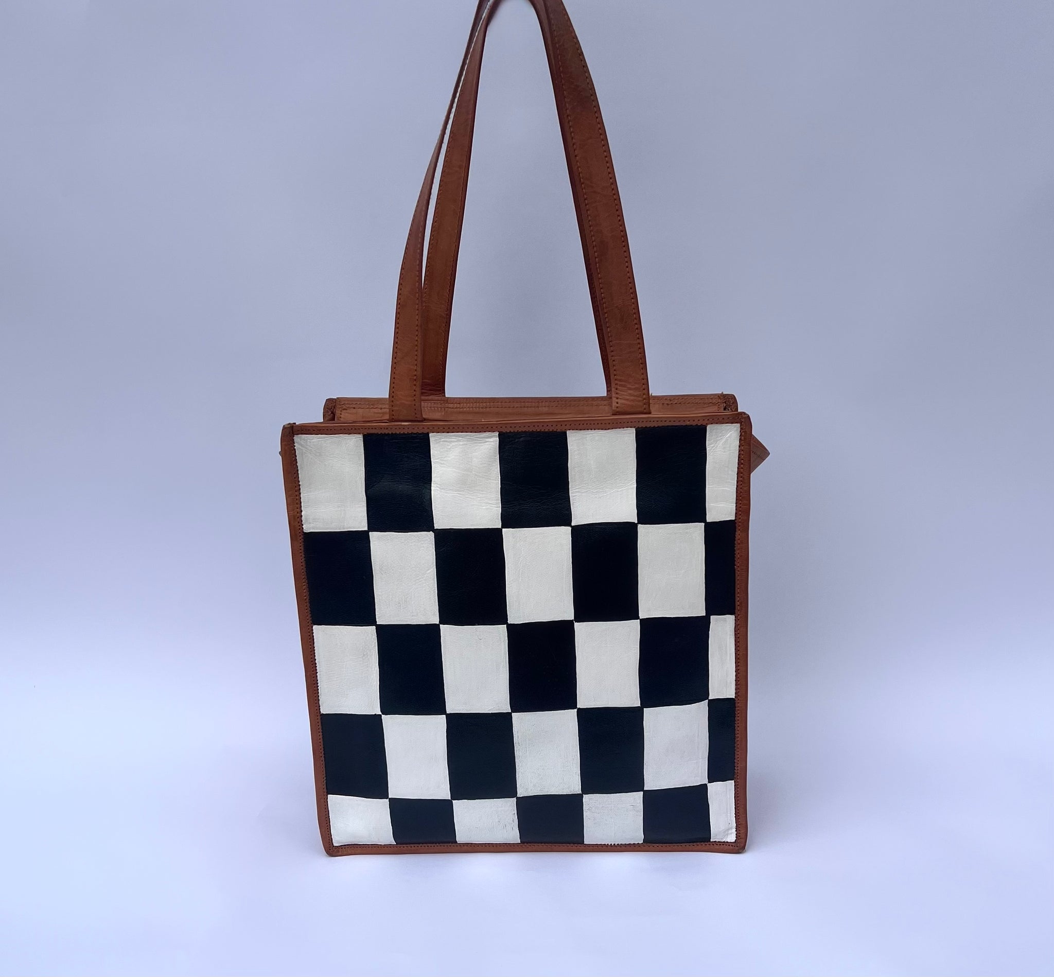 'The Maria' checkered black & white tote