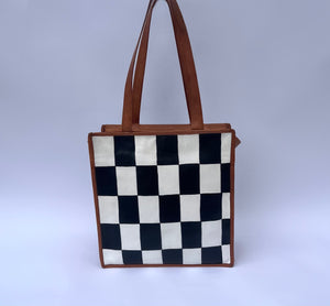 'The Maria' checkered black & white tote