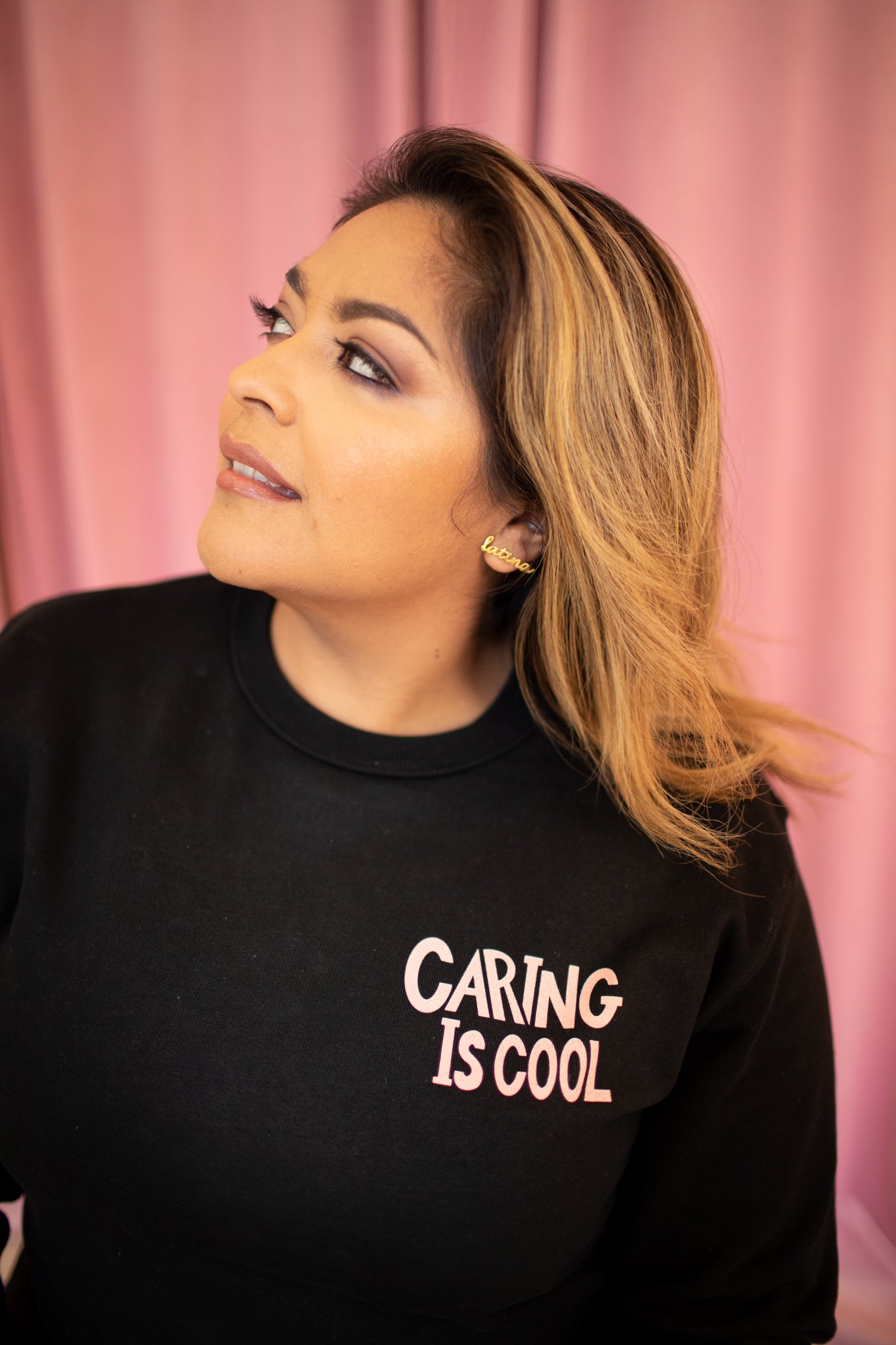 I'm With Them black unisex Sweatshirt- GRL Collective