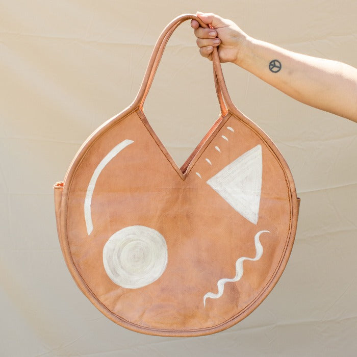 Poppy White Circle Bag
